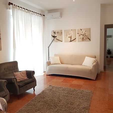 Home Suite Home Verona Bagian luar foto