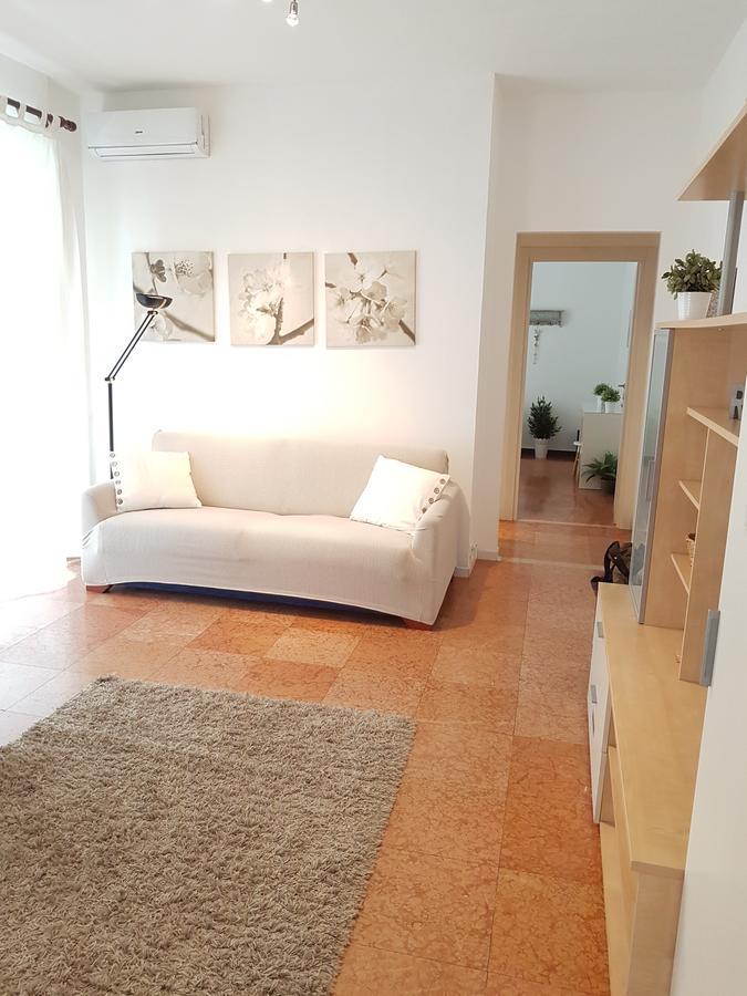 Home Suite Home Verona Bagian luar foto