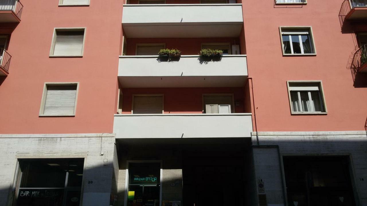 Home Suite Home Verona Bagian luar foto